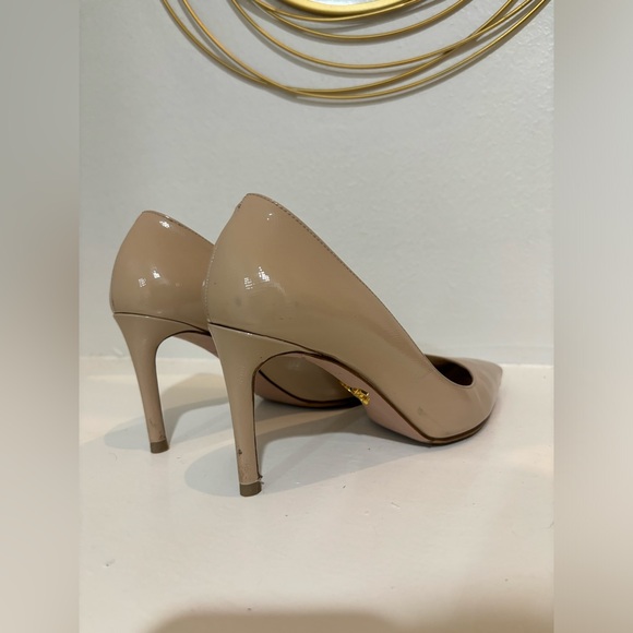 Nude Prada pumps - Picture 3 of 4